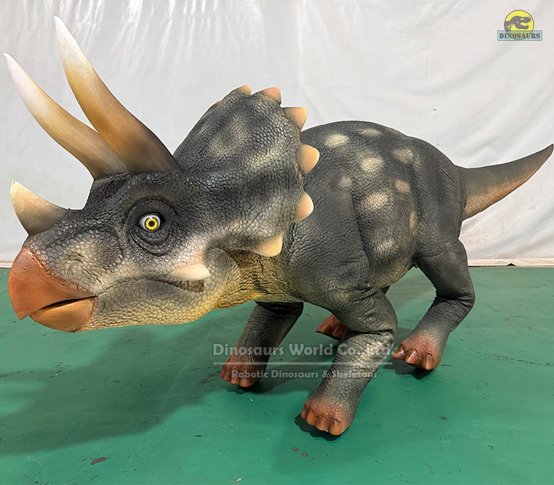 Interactive Walking Dinosaur Model